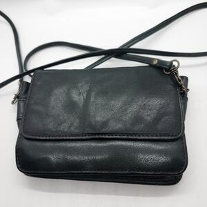 Wilson's Soft Leather Green Crossbody Bag